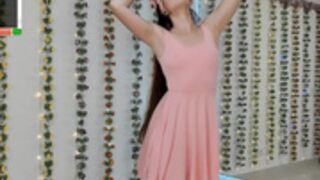 Cutenataly flashing pussy in just a dress 22 Nov 2022