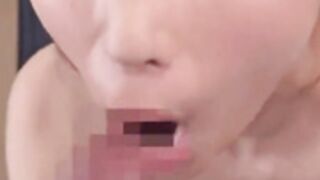 minami hatsukawa blow job