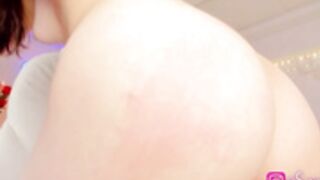 baby_sammyy spreading from behind