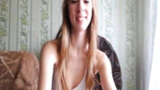 Carolin A likes to rub 3