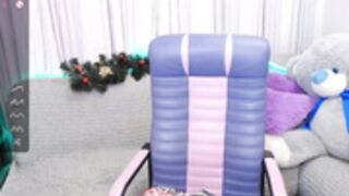 Drunk Ukrainian girl shaking orgasm fucks pussy domi