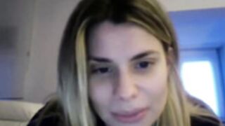 Maria lapiedra strips on webcam