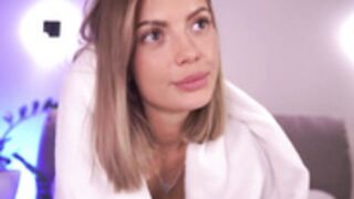 dreamana CB show on 2022 10 22