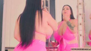 korina kova stripper