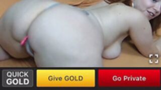 Cam girl twerks nude