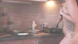 mollysoulful naked in the kitchen