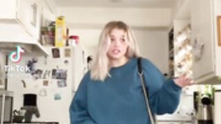 I've full face nudes of this bitch