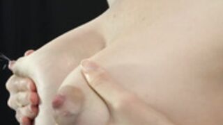 Haylee Love Lactating show