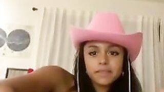 Idk who she is but she’s hot