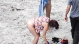 Beach Voyeur 43