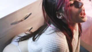 Dianea (Pinkncrazy) showing ass