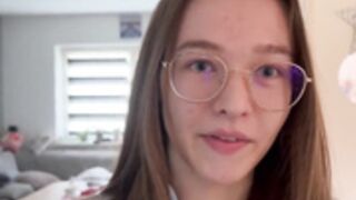 Emmi-Hill -Squirting im Wald - Mein erstes Mal Outdoor