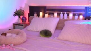 sweetkira555 14.10.2022 masturbating and squirting