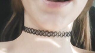 italiana si masturba in macchina